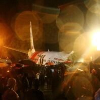 Kerala plane crash: 16 dead after Air India plane breaks in two at Calicut