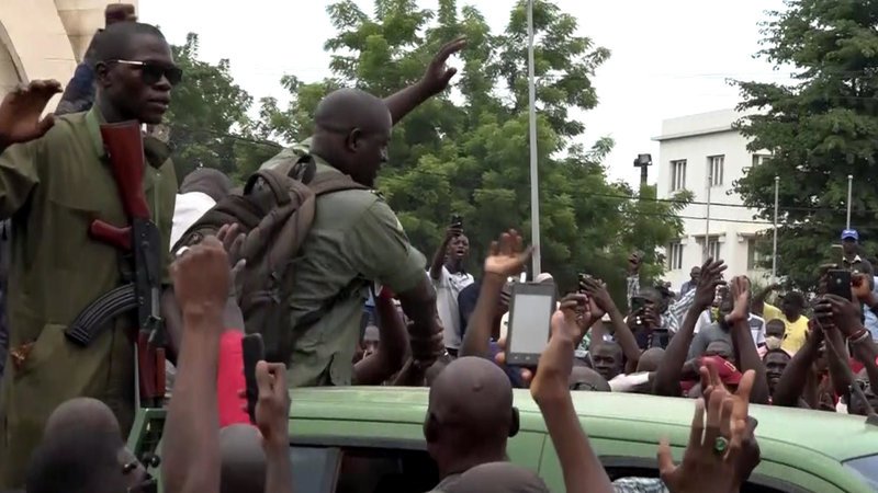 Mali's President Keita resigns and dissloves parliament