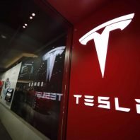 U.S. has assigned a team to investigate a fatal Tesla crash with no driver