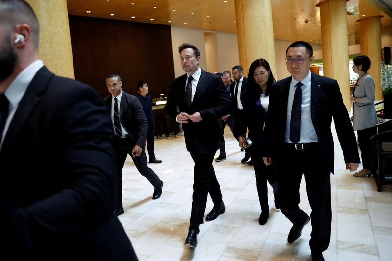 analysis-–-for-musk-and-other-foreign-ceos-visiting-china,-silence-is-golden