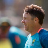 australia’s-harris-expects-warner-to-play-at-old-trafford