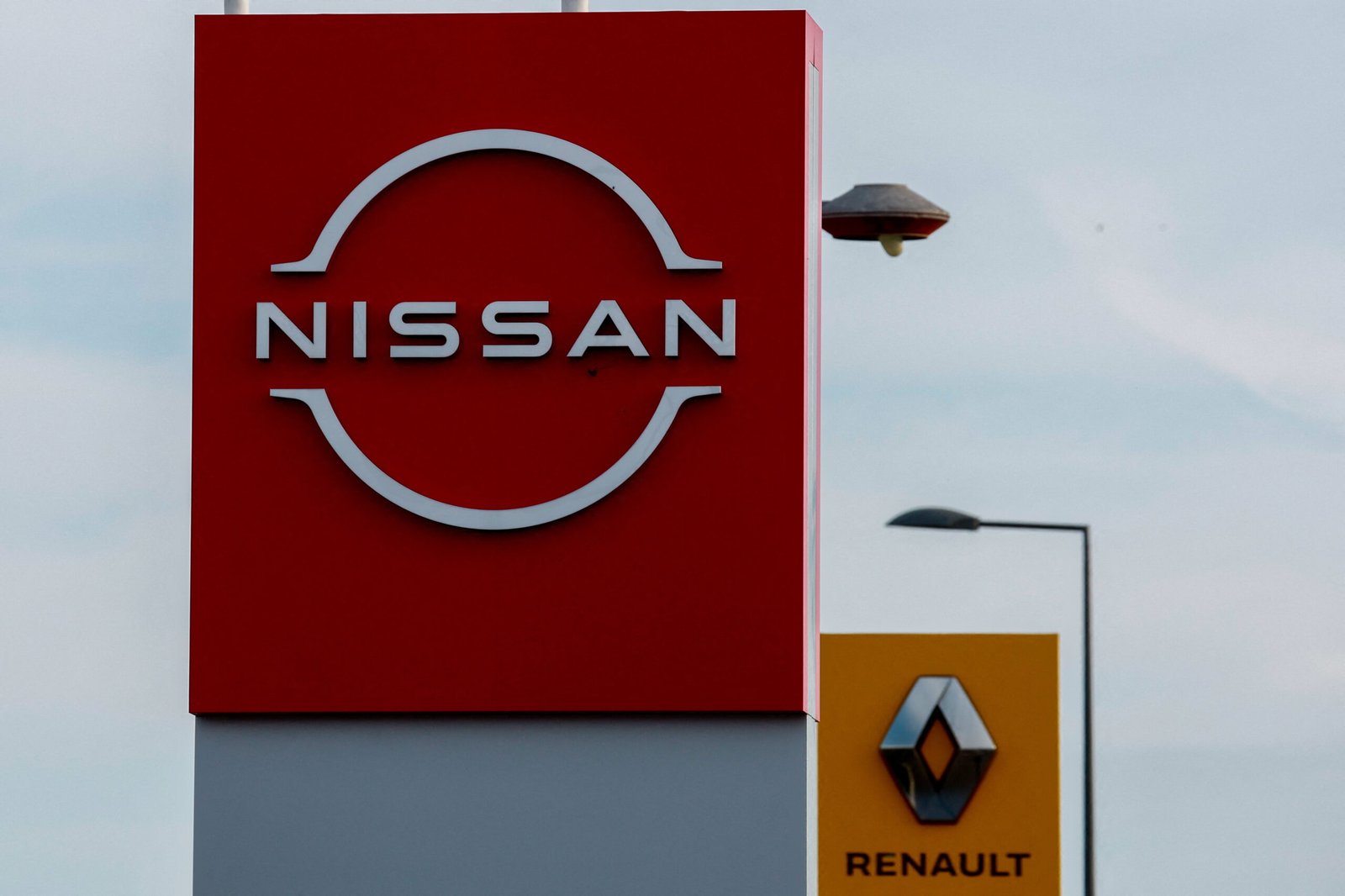 nissan,-renault-ready-to-announce-new-alliance-deal-in-days-–-sources