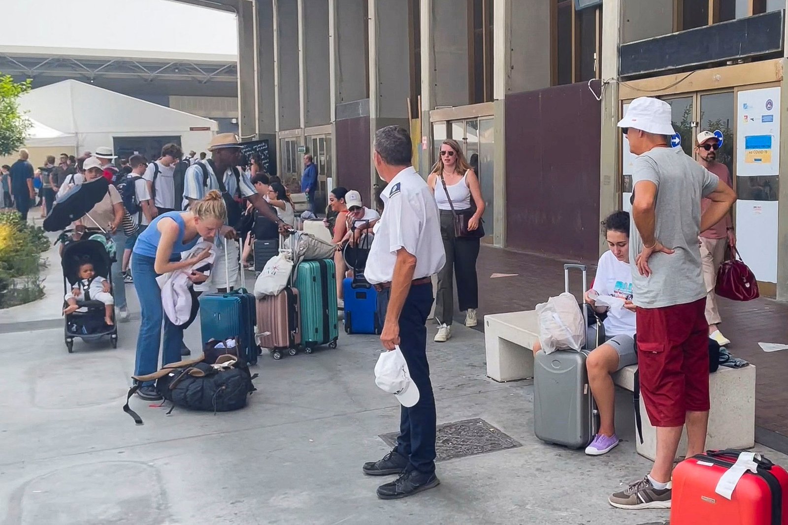sicily-airport-chaos-puts-italy’s-tourism-ambitions-to-the-test
