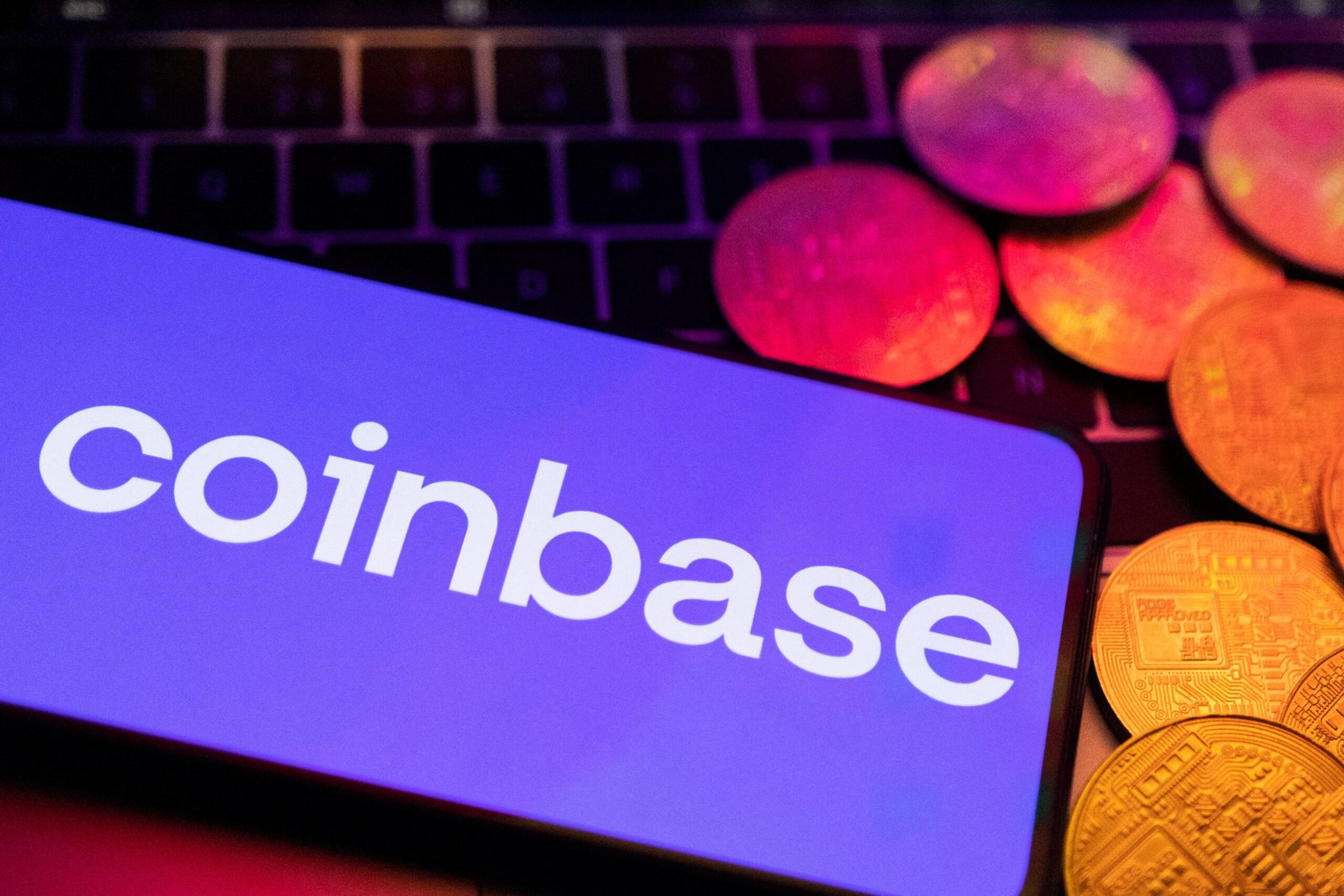 before-suing-coinbase,-sec-asked-it-to-trade-only-in-bitcoin-ft