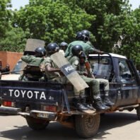 niger-junta-arrests-senior-politicians-after-coup,-imf-monitors-events