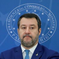 italy-approves-40%-windfall-tax on banks-for-2023