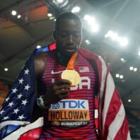 american-holloway-wins-third-consecutive-world-110m-hurdles-title