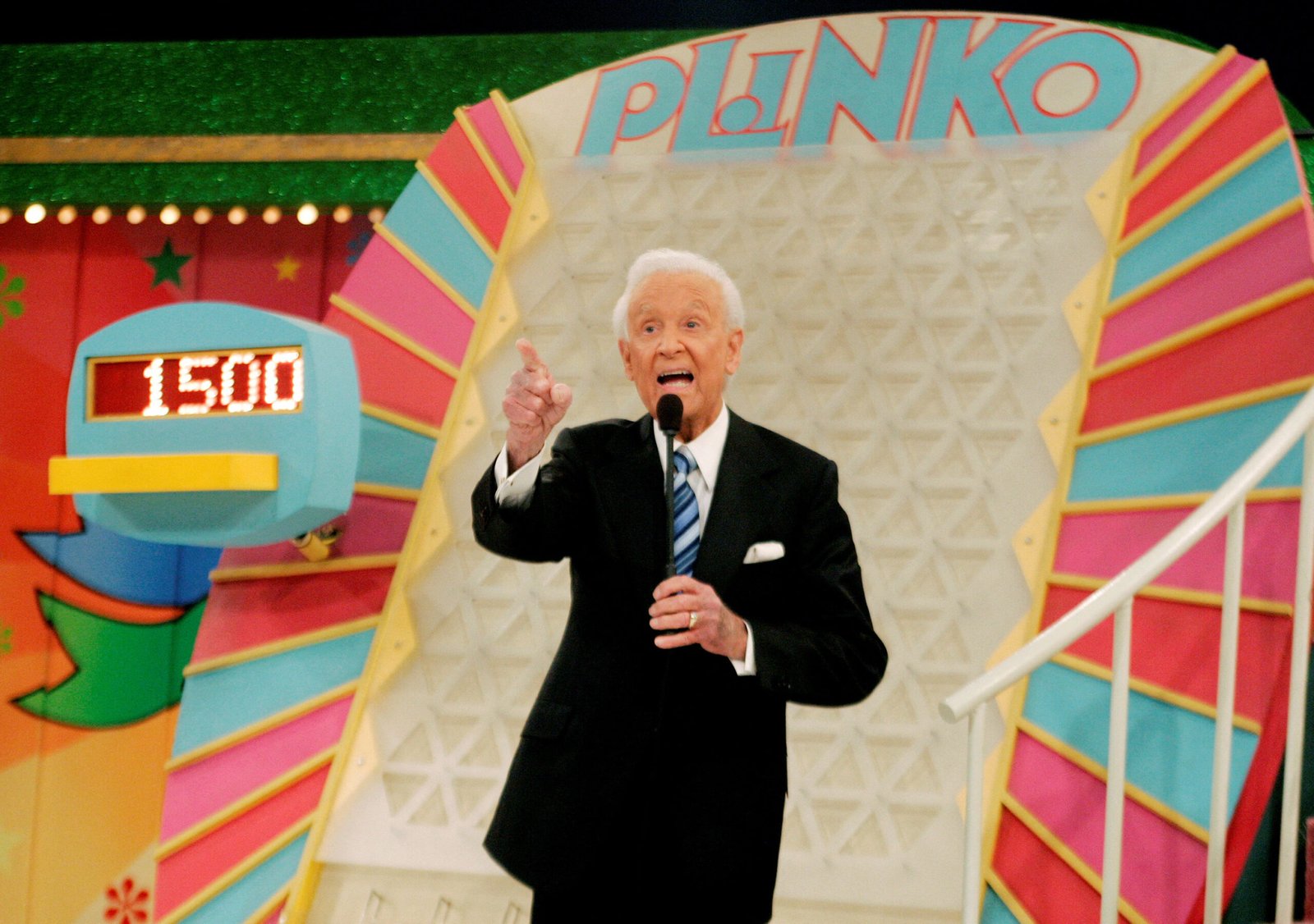 bob-barker,-long-time-us-tv-game-show-host,-dies-at-age-99