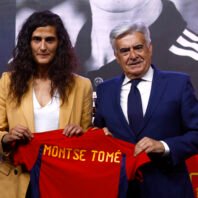 new-spain-coach-seeks-to-draw-world-cup-winners-out-of-boycott