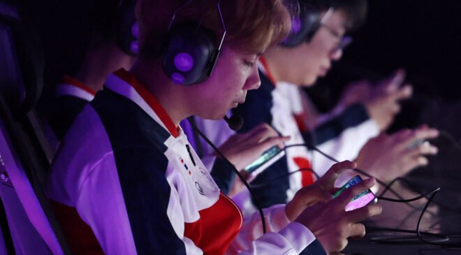 pan-helps-china-light-up-pool-after-first-esports-medals