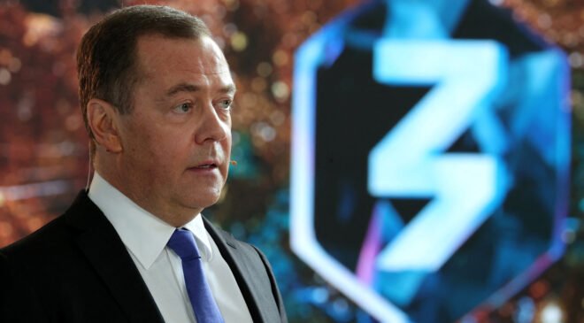 russia-could-target-any-british-soldiers-training-troops-in-ukraine,-medvedev-says