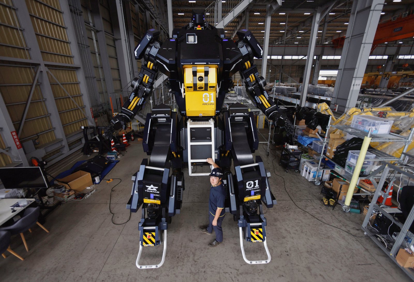 japan-startup-develops-‘gundam’-like-robot-with-$3-mln-price-tag