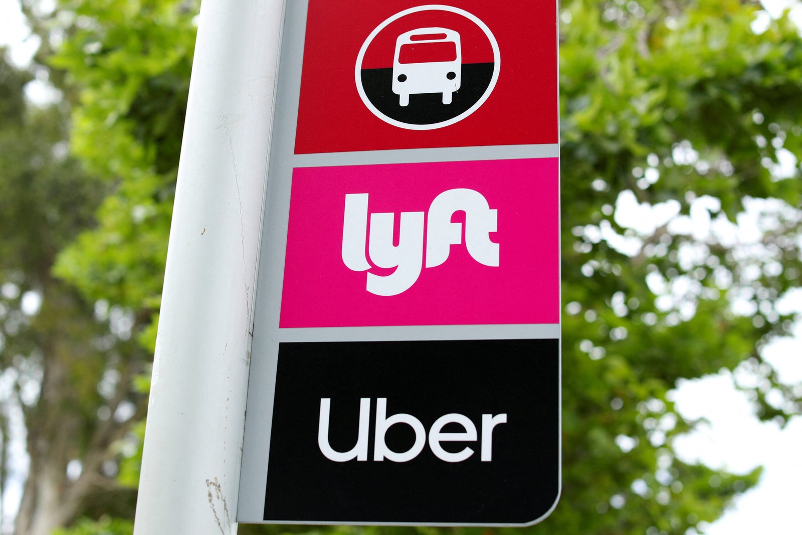 uber,-lyft-to-pay-$328-million-to-settle-new-york-wage-theft-claims