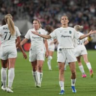 gotham-defeat-reign-for-first-nwsl-title,-rapinoe-exits-early